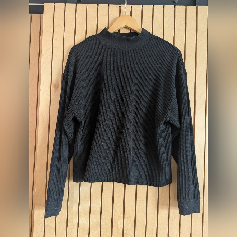 GAP Black Waffle Knit Top Mock Neck Large